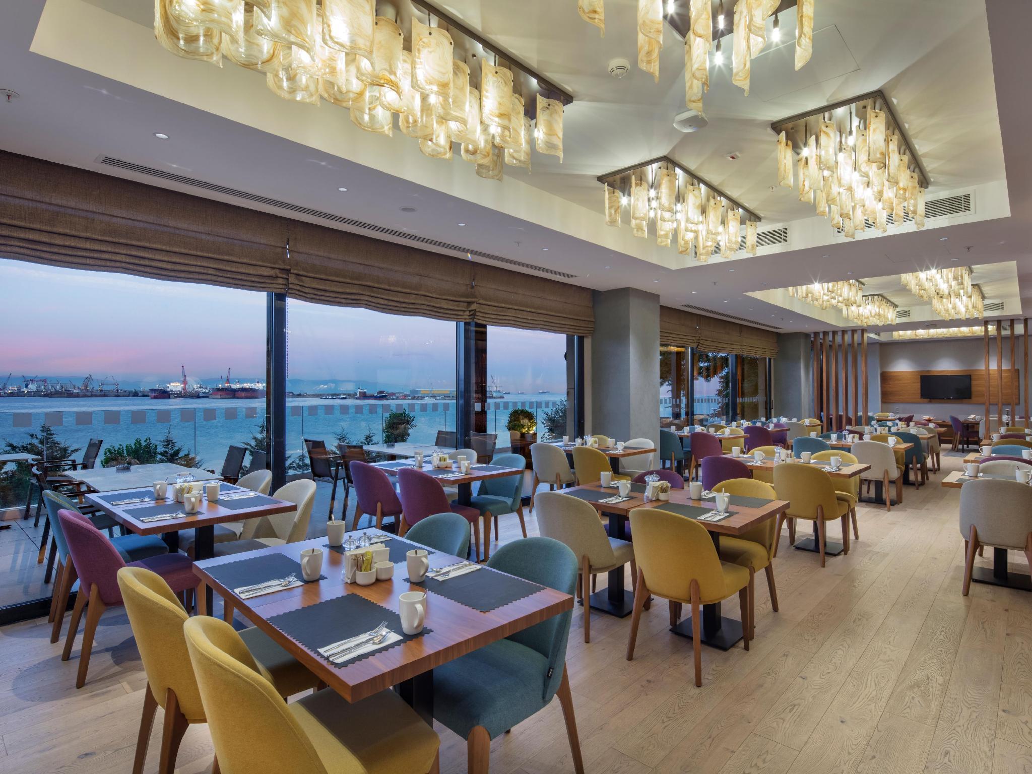Holiday Inn Istanbul - Tuzla Bay By Ihg Bagian luar foto