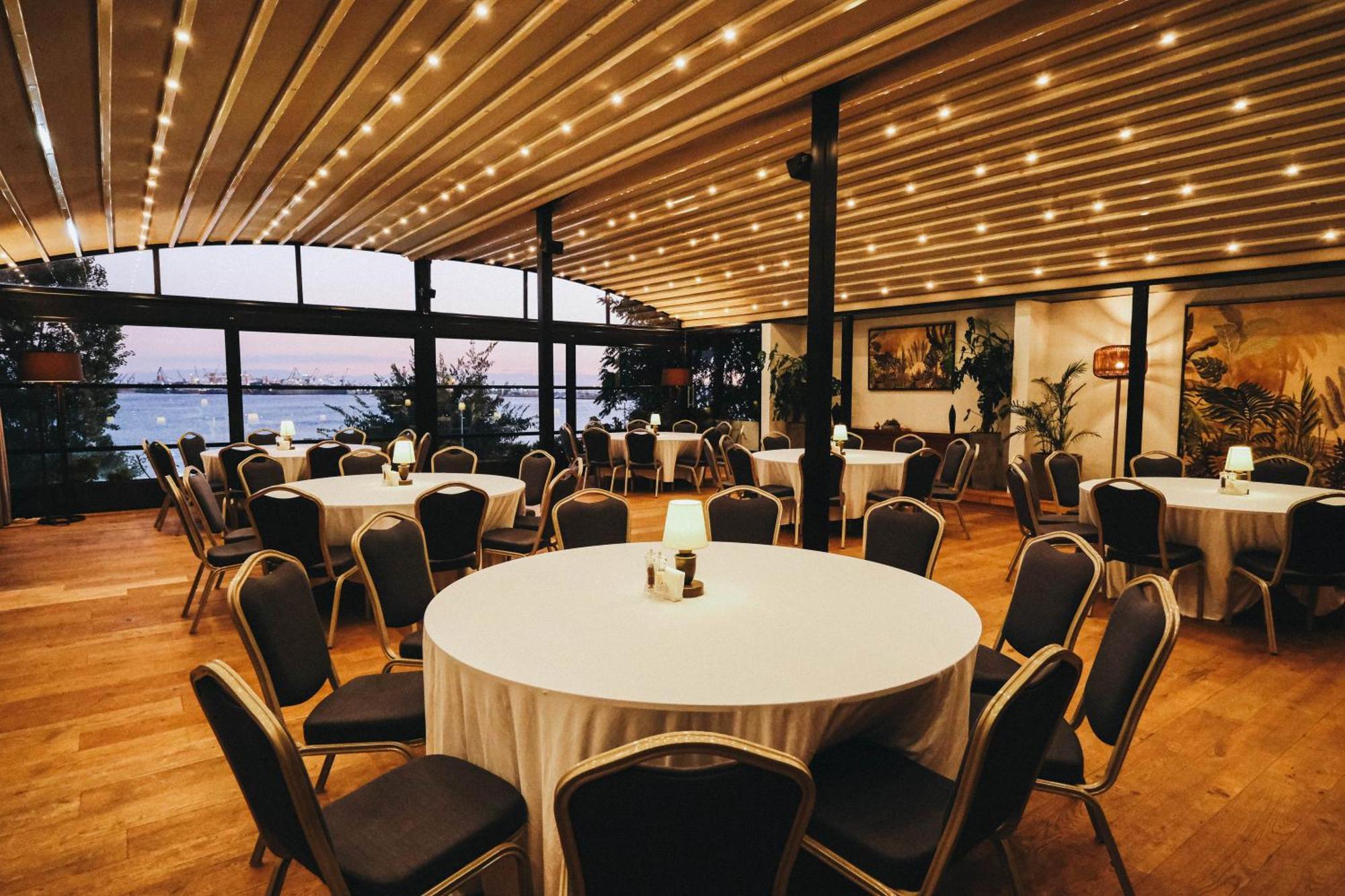 Holiday Inn Istanbul - Tuzla Bay By Ihg Bagian luar foto