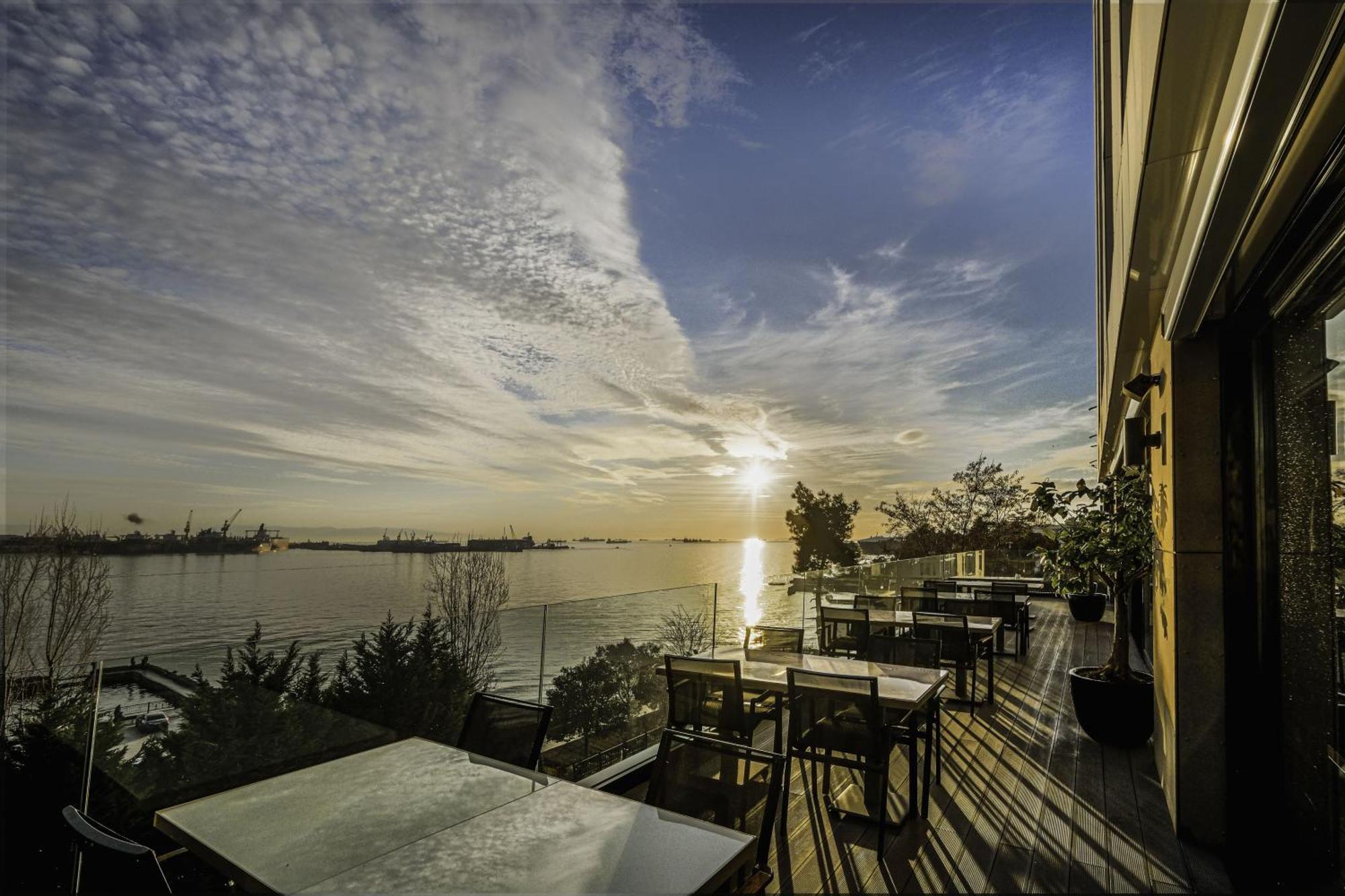 Holiday Inn Istanbul - Tuzla Bay By Ihg Bagian luar foto